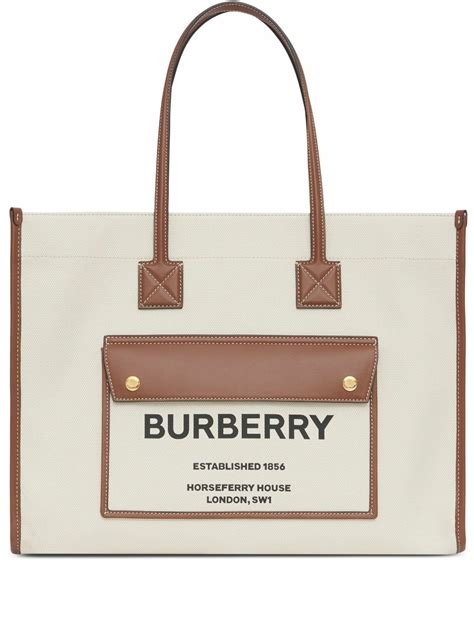 yeri burberry pocket bag|burberry pocket bag icons.